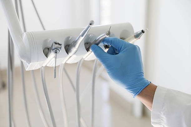 Professional Tooth Extraction technician working in New Athens, IL
